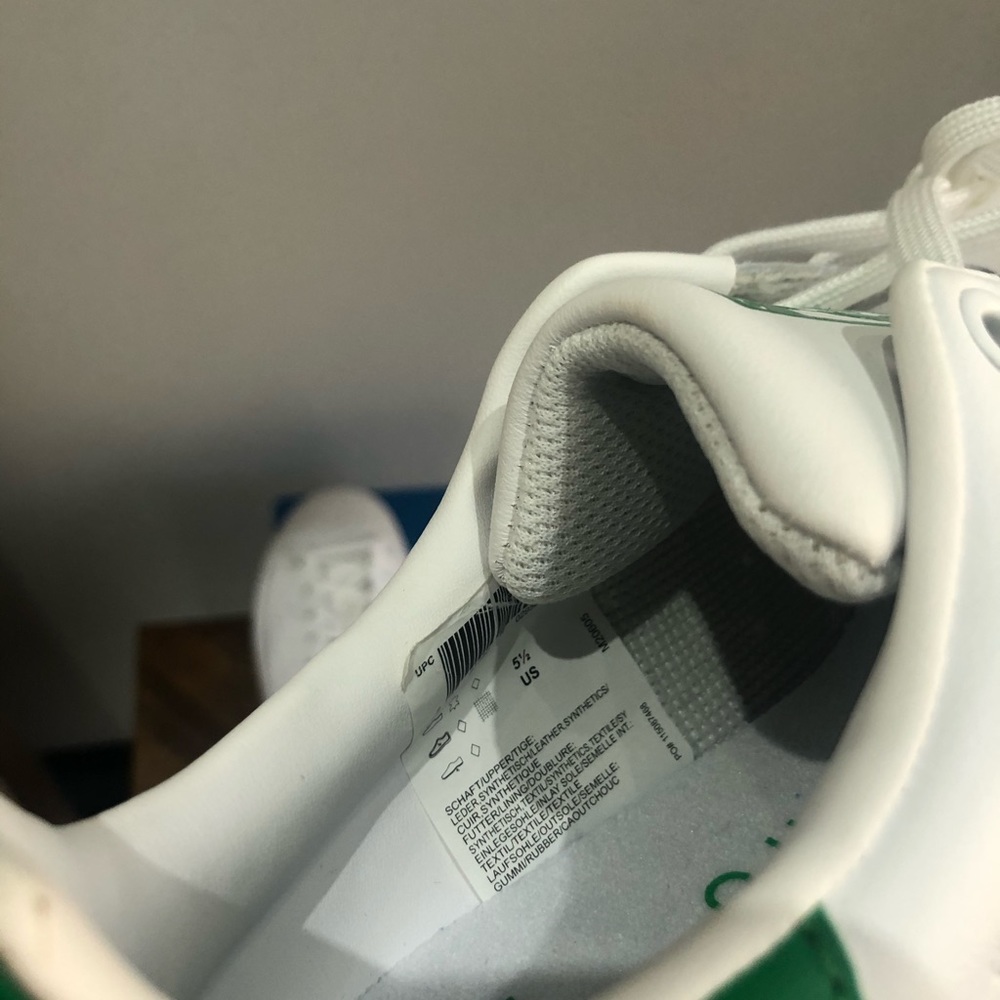 Adidas Stan Smith Shoes - Men’s 5.5 /Women’s 6.5 - Picture 6 of 8